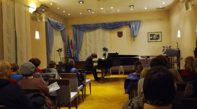 Koncert iz cikla Pianissimo, pianist Tim Jančar