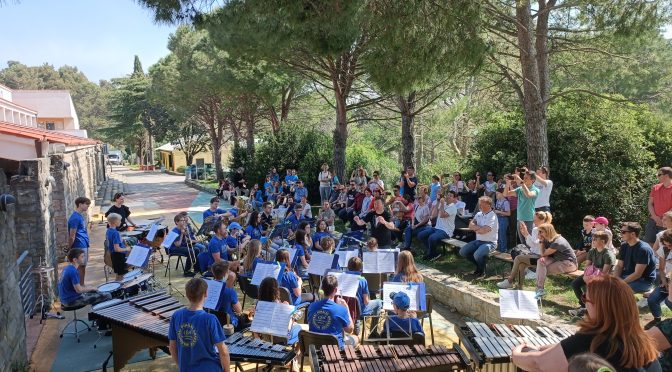 INTENZIVNE PRIPRAVE PIHALNEGA ORKESTRA IN ORKESTRA FLAVT GŠ DOMŽALE NA DEBELEM RTIČU